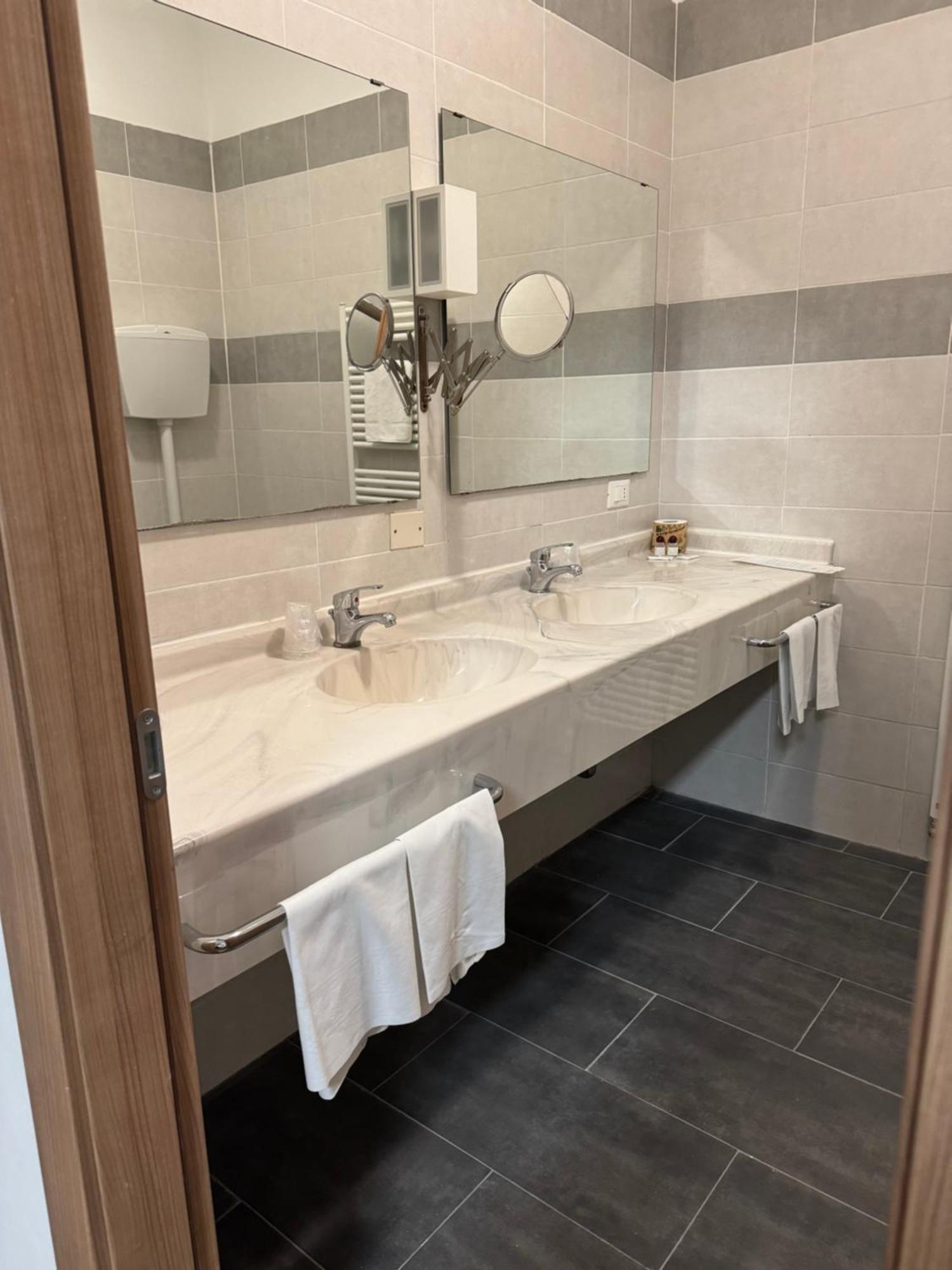 Hotel La Torre Formigine Ngoại thất bức ảnh